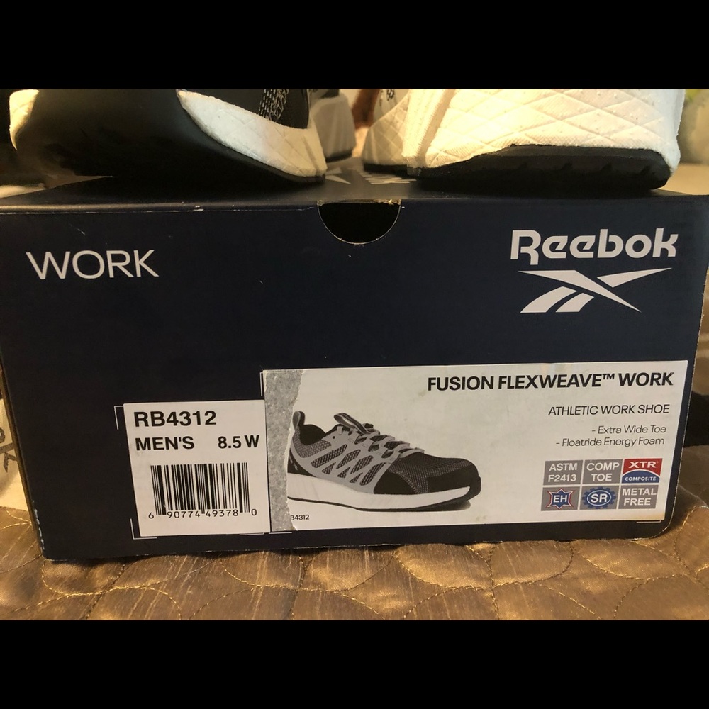 OBO- Reebok work tennis shoes 8.5